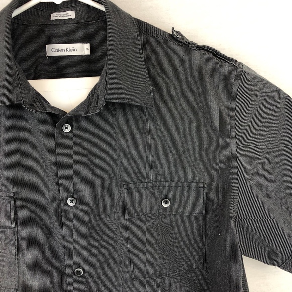 CALVIN KLEIN Mens High Fashion SS Button Down -XL - Picture 1 of 6